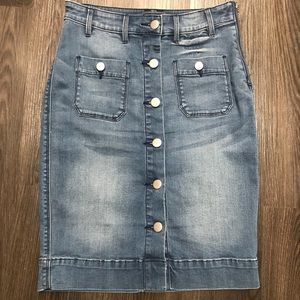 Bebe high waisted blue denim skirt size 2